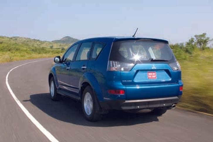 Mitsubishi Outlander 2.4 MIVEC (Old) Mitsubishi Outlander 2.4 MIVEC (Old)
